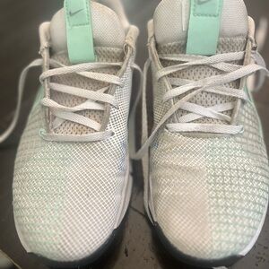 Nike Metcon Green and White Sneakers Modern Design